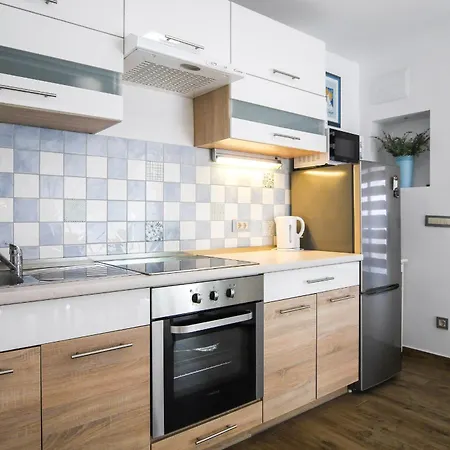 Rinatoni Apartman *